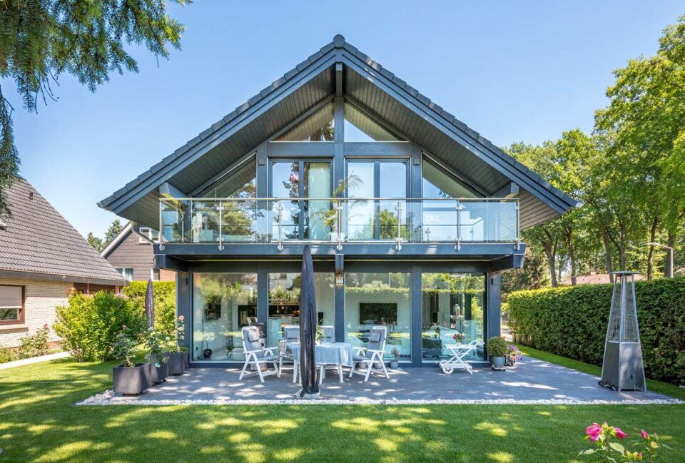 Hauskatalog Beispiel modernes Fachwerk von Meisterstück-HAUS